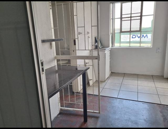 200M² WAREHOUSE TO LET IN NELSPRUIT INDUSTRIAL
